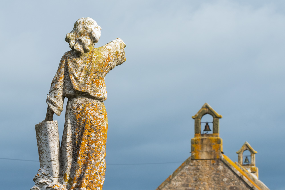 Churchyard salute, St. Ives, Cornwall. 2021.